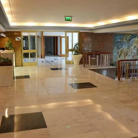Joao Paulo Ii Hotel